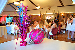 MI16 - THE MERCER ISLAND SWEET SIXTEEN